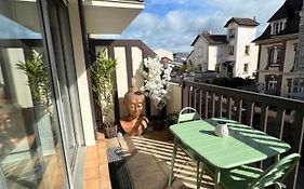 Appartement Hyper Centre De Cabourg Avec Balcon