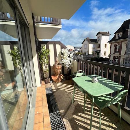 Appartement Hyper Centre De Cabourg Avec Balcon Extérieur photo